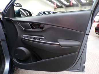 HYUNDAI KONA 1.6 GDI PREMIUM SE 5DR Semi Automatic