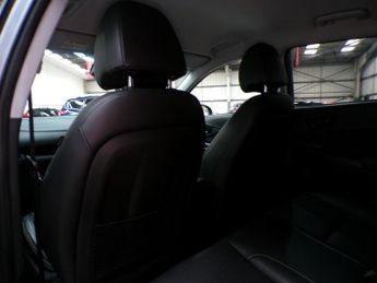 HYUNDAI KONA 1.6 GDI PREMIUM SE 5DR Semi Automatic