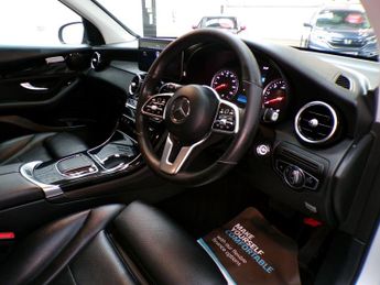 MERCEDES-BENZ GLC-CLASS 2.0 GLC 220 D 4MATIC SPORT 5DR Automatic