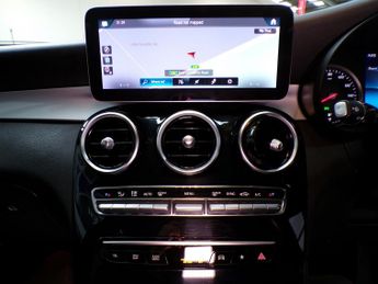 MERCEDES-BENZ GLC-CLASS 2.0 GLC 220 D 4MATIC SPORT 5DR Automatic