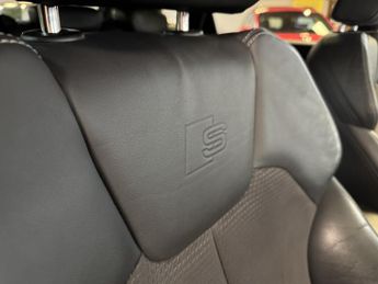 AUDI Q5 2.0 TDI QUATTRO S LINE 5DR Semi Automatic