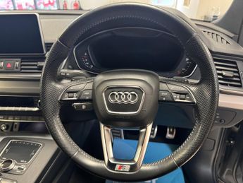 AUDI Q5 2.0 TDI QUATTRO S LINE 5DR Semi Automatic