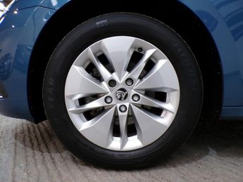 SKODA OCTAVIA 1.0 SE TECHNOLOGY TSI DSG 5DR Semi Automatic