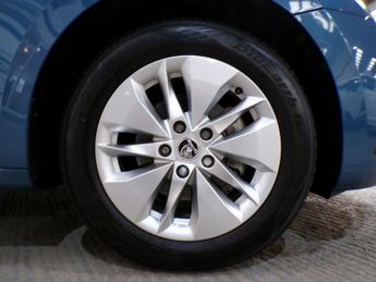 SKODA OCTAVIA 1.0 SE TECHNOLOGY TSI DSG 5DR Semi Automatic