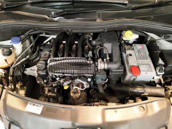 PEUGEOT 208 1.2 ACTIVE 5DR Manual