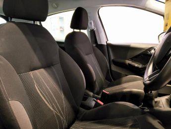 PEUGEOT 208 1.2 ACTIVE 5DR Manual