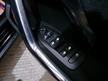 PEUGEOT 2008 1.6 E-HDI ALLURE FAP 5DR Semi Automatic