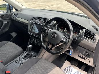 VOLKSWAGEN TIGUAN ALLSPACE 2.0 SE NAV TDI 4MOTION DSG 5DR SEMI AUTOMATIC