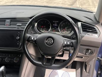 VOLKSWAGEN TIGUAN ALLSPACE 2.0 SE NAV TDI 4MOTION DSG 5DR SEMI AUTOMATIC