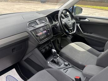 VOLKSWAGEN TIGUAN ALLSPACE 2.0 SE NAV TDI 4MOTION DSG 5DR SEMI AUTOMATIC