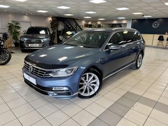 Volkswagen Passat 2.0 R LINE TDI BLUEMOTION TECHNOLOGY DSG 5DR Semi Automatic
