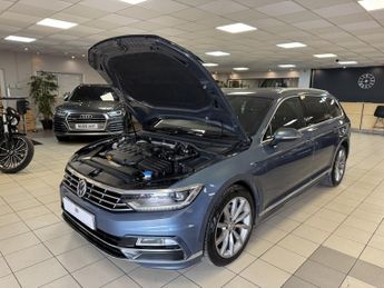 VOLKSWAGEN PASSAT 2.0 R LINE TDI BLUEMOTION TECHNOLOGY DSG 5DR Semi Automatic