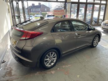 HONDA CIVIC 1.8 I-VTEC EX 5DR Automatic