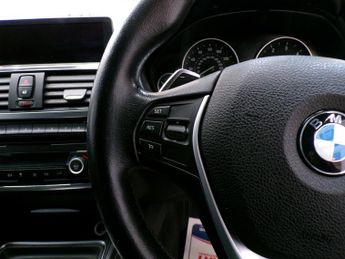 BMW 3 SERIES 3.0 330D LUXURY 4DR Automatic