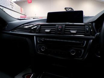 BMW 3 SERIES 3.0 330D LUXURY 4DR Automatic