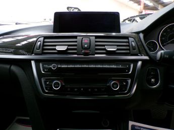 BMW 3 SERIES 3.0 330D LUXURY 4DR Automatic