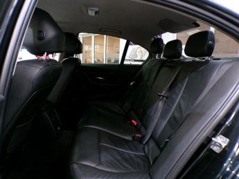 BMW 3 SERIES 3.0 330D LUXURY 4DR Automatic