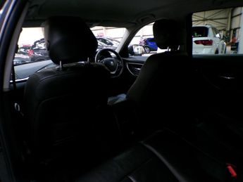 BMW 3 SERIES 3.0 330D LUXURY 4DR Automatic