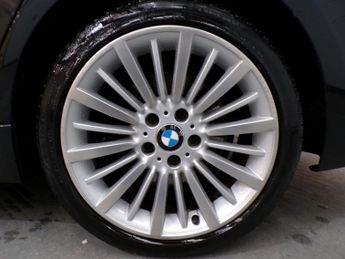 BMW 3 SERIES 3.0 330D LUXURY 4DR Automatic