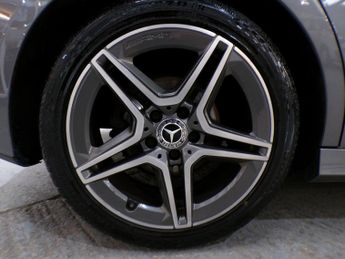 MERCEDES-BENZ A-CLASS 2.0 A 200 D AMG LINE EXECUTIVE 5DR Semi Automatic