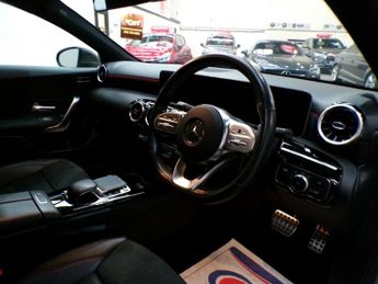 MERCEDES-BENZ A-CLASS 2.0 A 200 D AMG LINE EXECUTIVE 5DR Semi Automatic