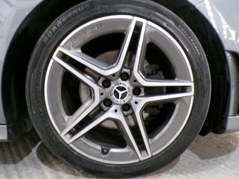 MERCEDES-BENZ A-CLASS 2.0 A 200 D AMG LINE EXECUTIVE 5DR Semi Automatic