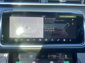 LAND ROVER RANGE ROVER VELAR 2.0 SE 5DR Automatic