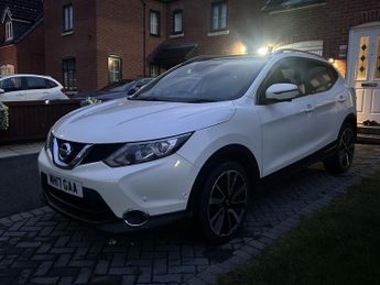 Nissan Qashqai 1.2 TEKNA DIG-T 5DR Manual