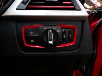 BMW 3 SERIES 2.0 320D EFFICIENTDYNAMICS TOURING 5DR Automatic