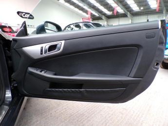 MERCEDES-BENZ SLK 2.1 SLK250 CDI BLUEEFFICIENCY AMG SPORT 2DR Automatic