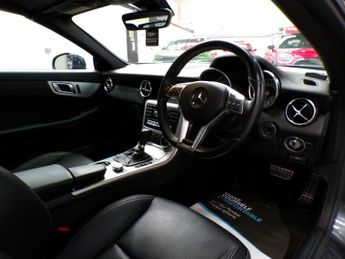 MERCEDES-BENZ SLK 2.1 SLK250 CDI BLUEEFFICIENCY AMG SPORT 2DR Automatic