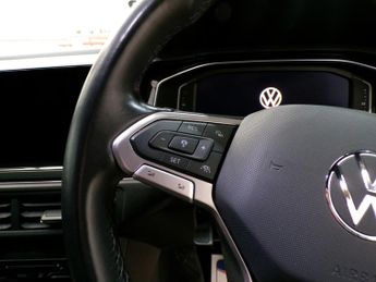 VOLKSWAGEN TAIGO 1.0 R-LINE TSI DSG 5DR Semi Automatic