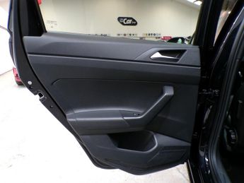 VOLKSWAGEN TAIGO 1.0 R-LINE TSI DSG 5DR Semi Automatic
