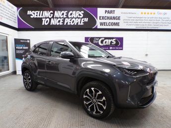 Toyota Yaris 1.5 DESIGN FHEV 5DR Automatic