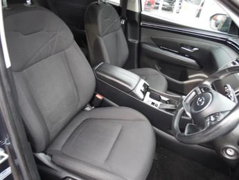 HYUNDAI TUCSON 1.6 T-GDI SE CONNECT DCT MHEV 5DR AUTOMATIC