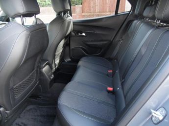 PEUGEOT 2008 GT 5DR AUTOMATIC