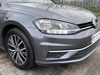 VOLKSWAGEN GOLF 1.6 SE TDI BLUEMOTION TECHNOLOGY DSG 5DR Semi Automatic