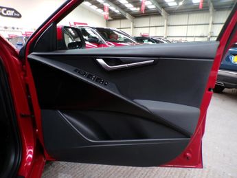 KIA NIRO 1.6 2 5DR Semi Automatic