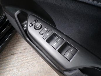 HONDA CIVIC 1.0 VTEC SR 4DR CVT