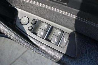 BMW 5 SERIES DIESEL SALOON 2.0 520D SE 4DR Automatic