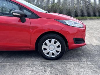 FORD FIESTA 1.2 STUDIO 3DR Manual