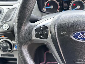 FORD FIESTA 1.2 STUDIO 3DR Manual