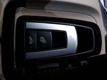 MERCEDES-BENZ E-CLASS 2.1 E220 CDI SE 2DR Automatic