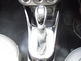 VAUXHALL CORSA 1.4 SE NAV 5DR AUTOMATIC