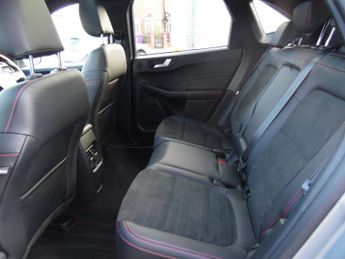 FORD KUGA 2.5 ST-LINE X 5DR CVT