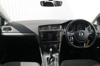 VOLKSWAGEN GOLF HATCHBACK 1.4 SE NAVIGATION TSI BLUEMOTION TECHNOLOGY DSG 5DR Semi Automat