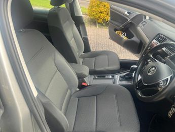 VOLKSWAGEN GOLF HATCHBACK 1.4 SE NAVIGATION TSI BLUEMOTION TECHNOLOGY DSG 5DR Semi Automat