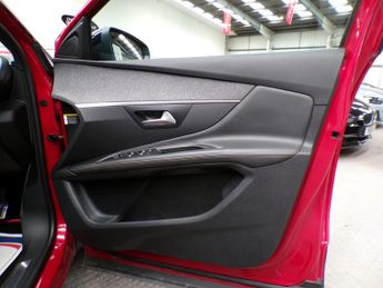 PEUGEOT 3008 1.5 BLUEHDI S/S GT LINE PREMIUM 5DR Automatic