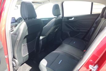 FORD FOCUS ACTIVE HATCHBACK 1.5 X 5DR Automatic