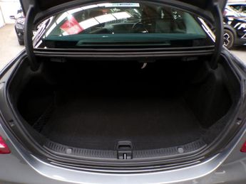 MERCEDES-BENZ E-CLASS 2.0 E 220 D SE 4DR Automatic